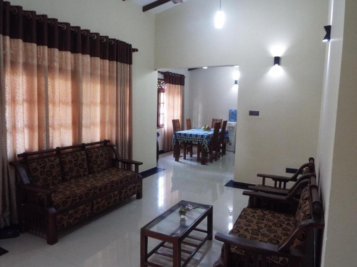 Ceylon Epic Villa Bentota Buitenkant foto