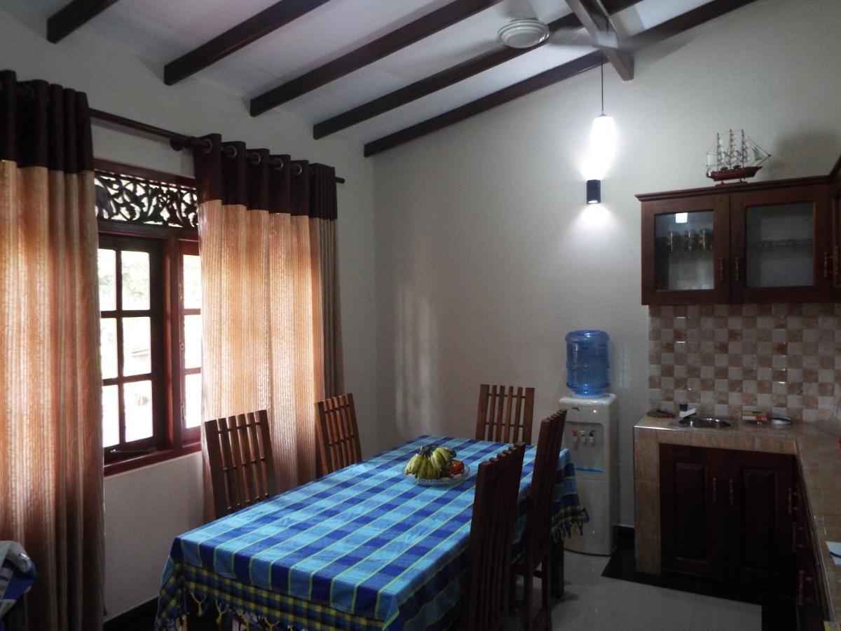 Ceylon Epic Villa Bentota Buitenkant foto